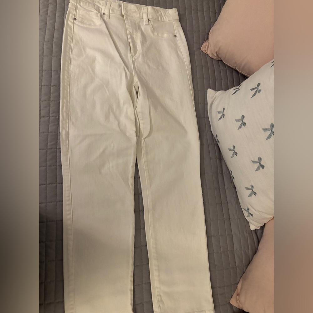 JustFab Stylish White jeans